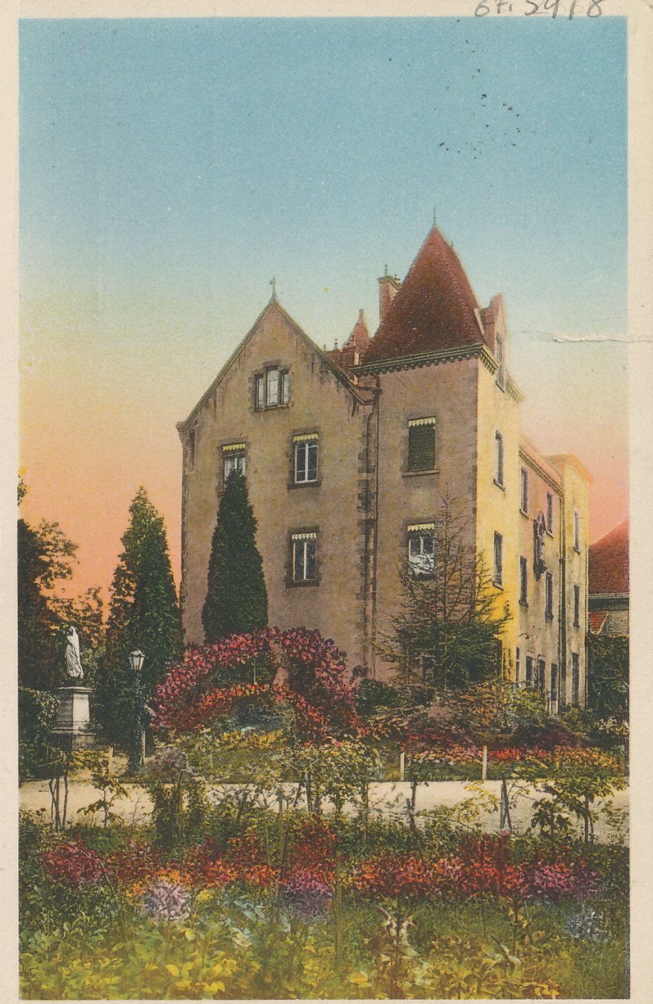 Paray-le-Monial. Maison des Chapelains.