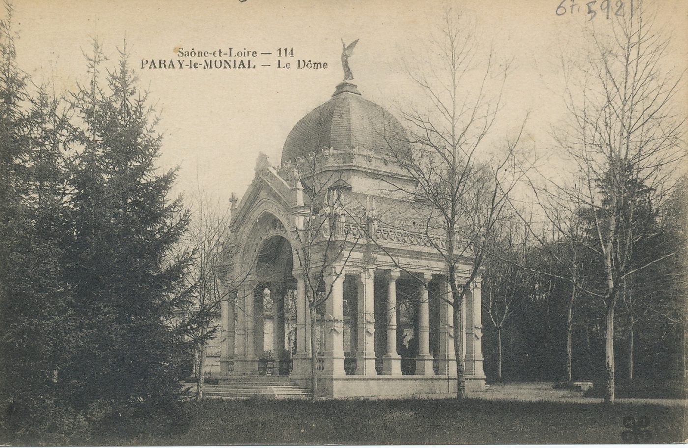 Paray-le-Monial. Le dôme.