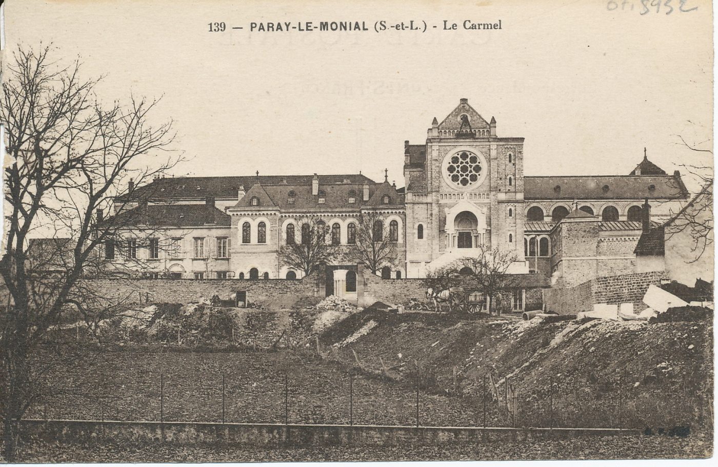 Paray-le-Monial. Le Carmel.