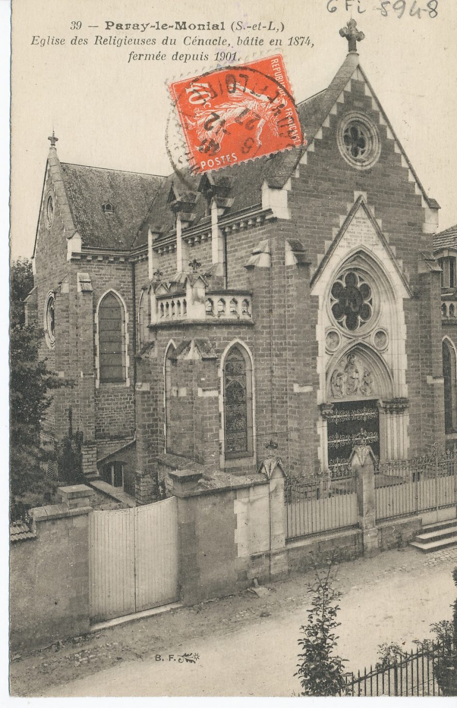 Paray-le-Monial. Eglise des religieuses du Cénacle, bâtie en 1874, fermée depuis 1901.