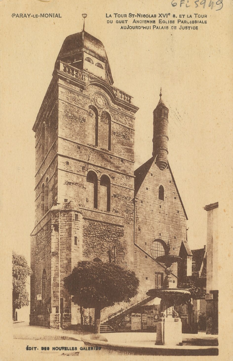 Paray-le-Monial. La tour Saint-Nicolas XVIe s et la tour du Guet. Ancienne église paroissiale aujourd'hui palais de justice.