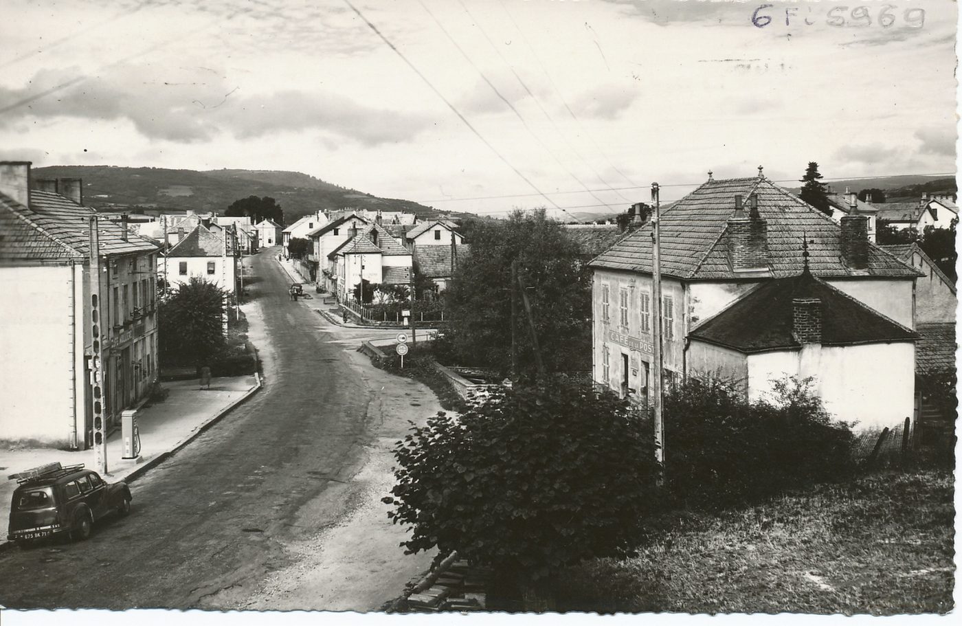 Marmagne. Le bourg.
