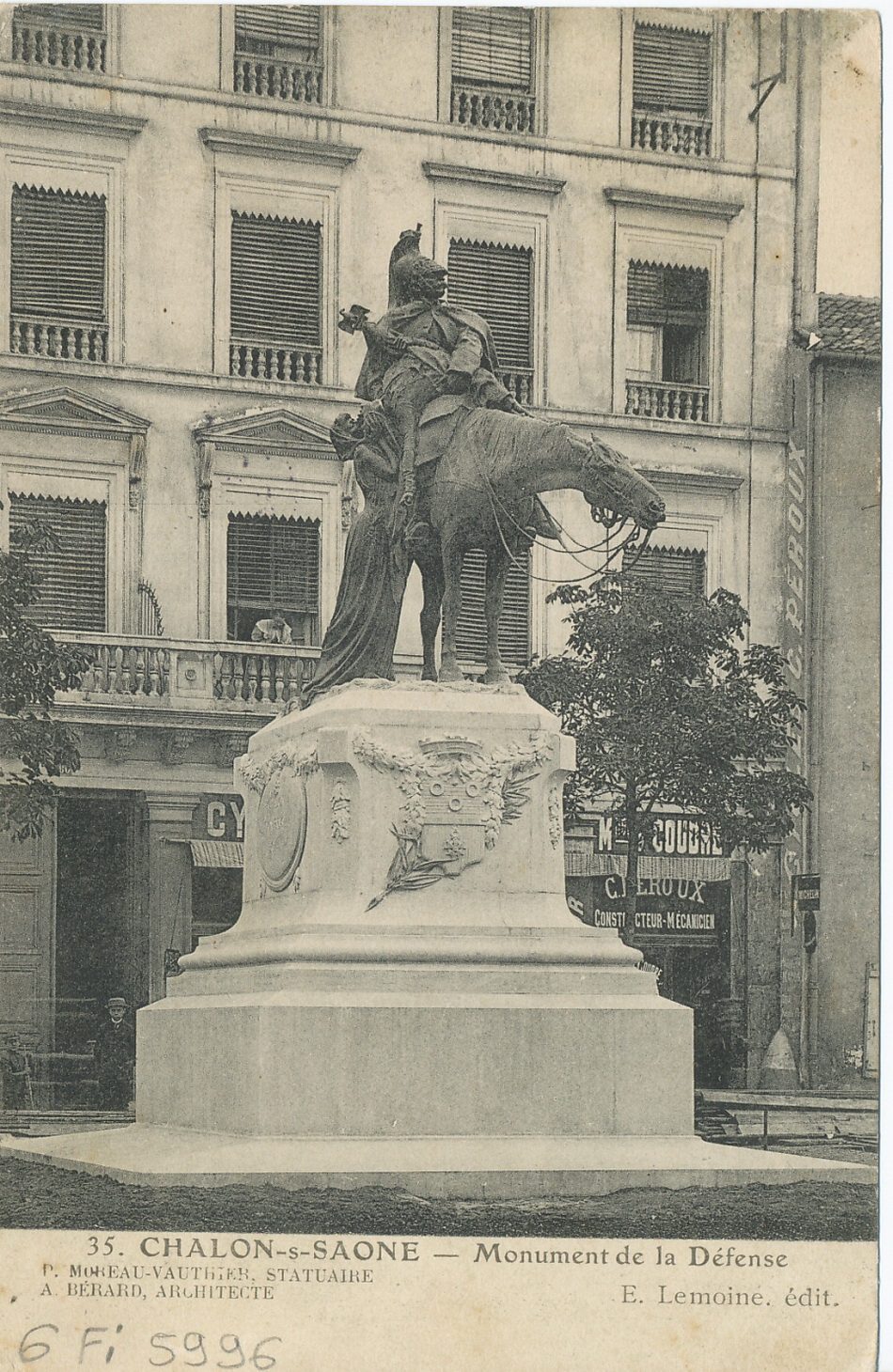 Chalon-sur-Saône. Monument de la défense. P. Moreau-Vauthier, statuaire. A. Bérard, architecte.
