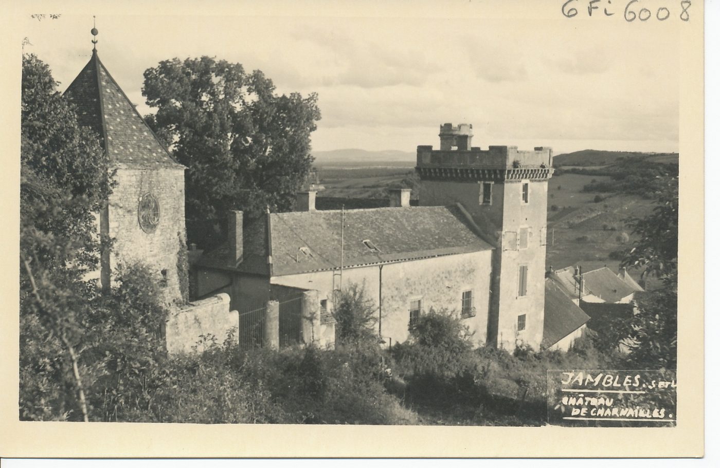 Jambles. Château de Charnailles.
