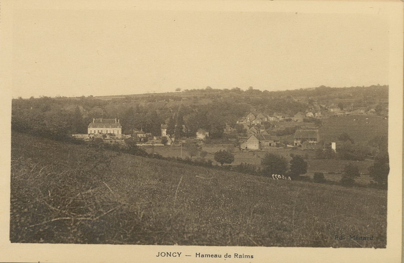 Joncy. Hameau de Raims.