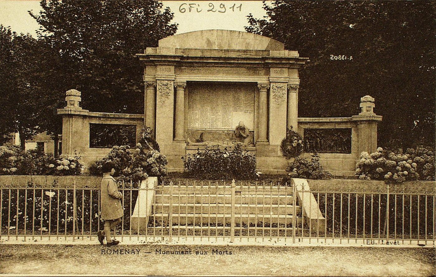 Romenay. Monument aux morts.