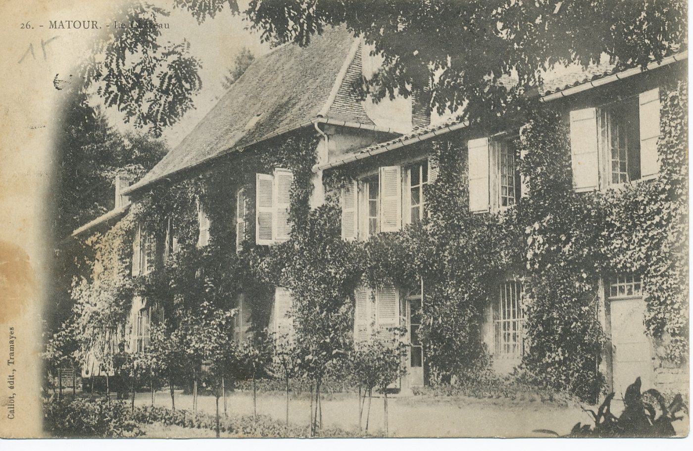 Matour. Le château.