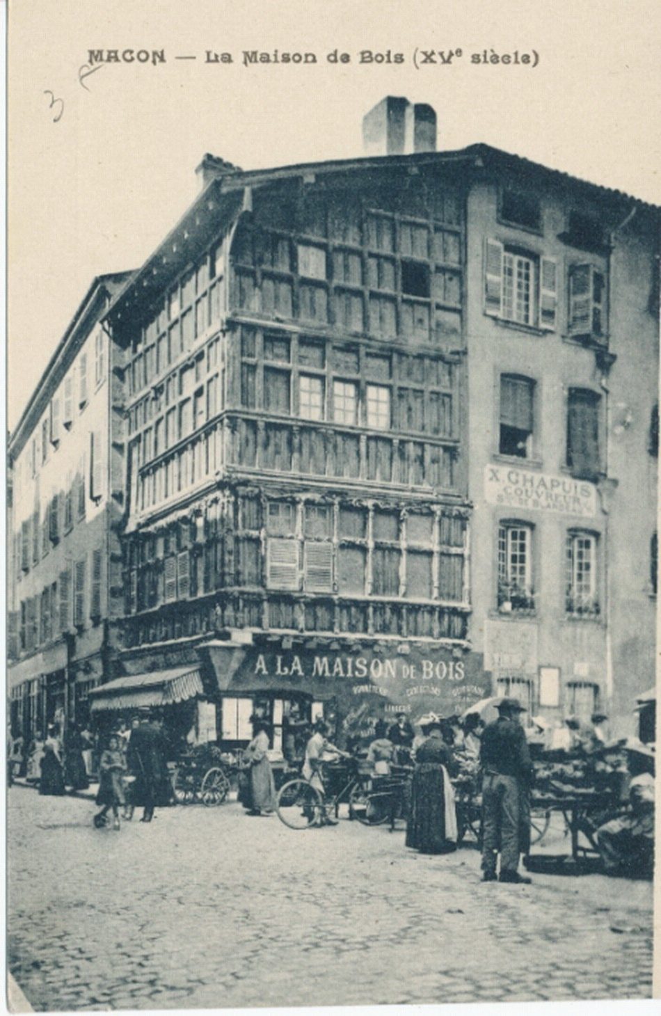 Mâcon. La maison de Bois (XVe s.).