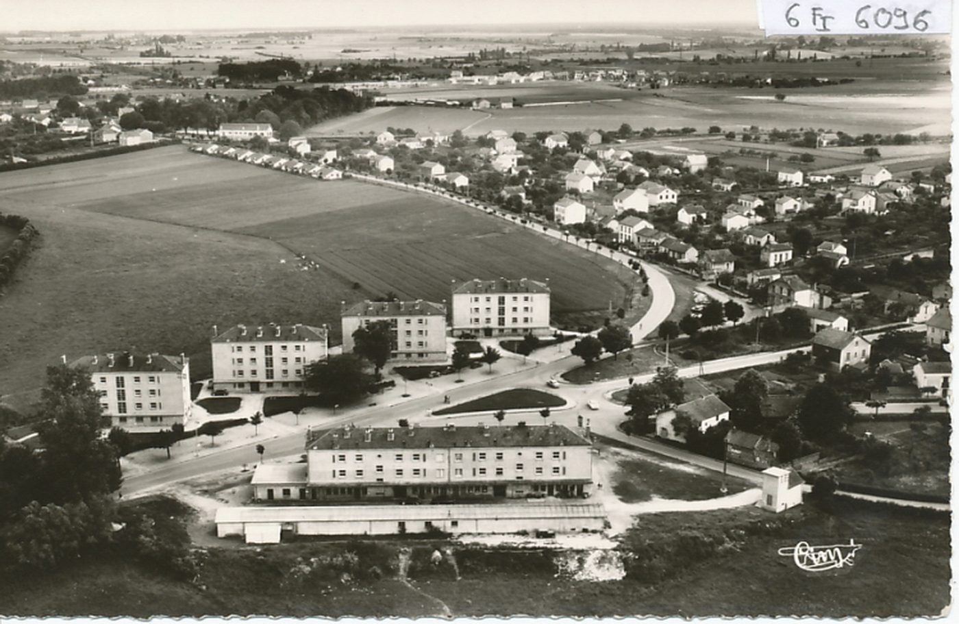 Saint-Rémy. Vue aérienne. Le Pontparon.