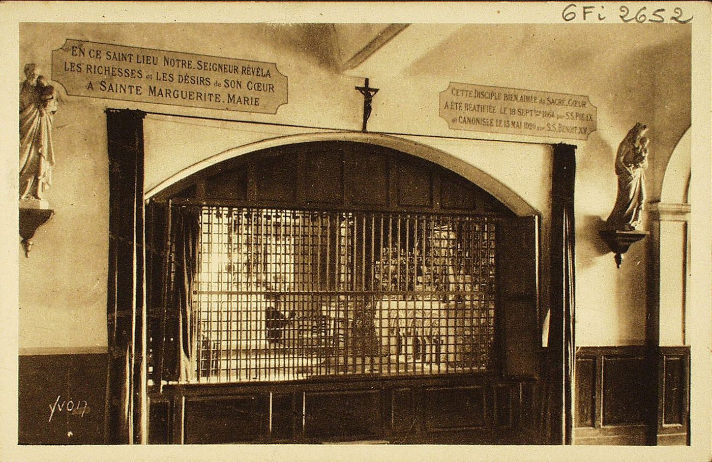 En ce saint lieu notre Seigneur révéla les richesses "les désirs" de son coeur à sainte Marie-Marguerite.