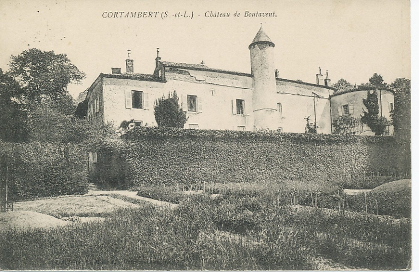 Cortambert. Château de Bouttavant.