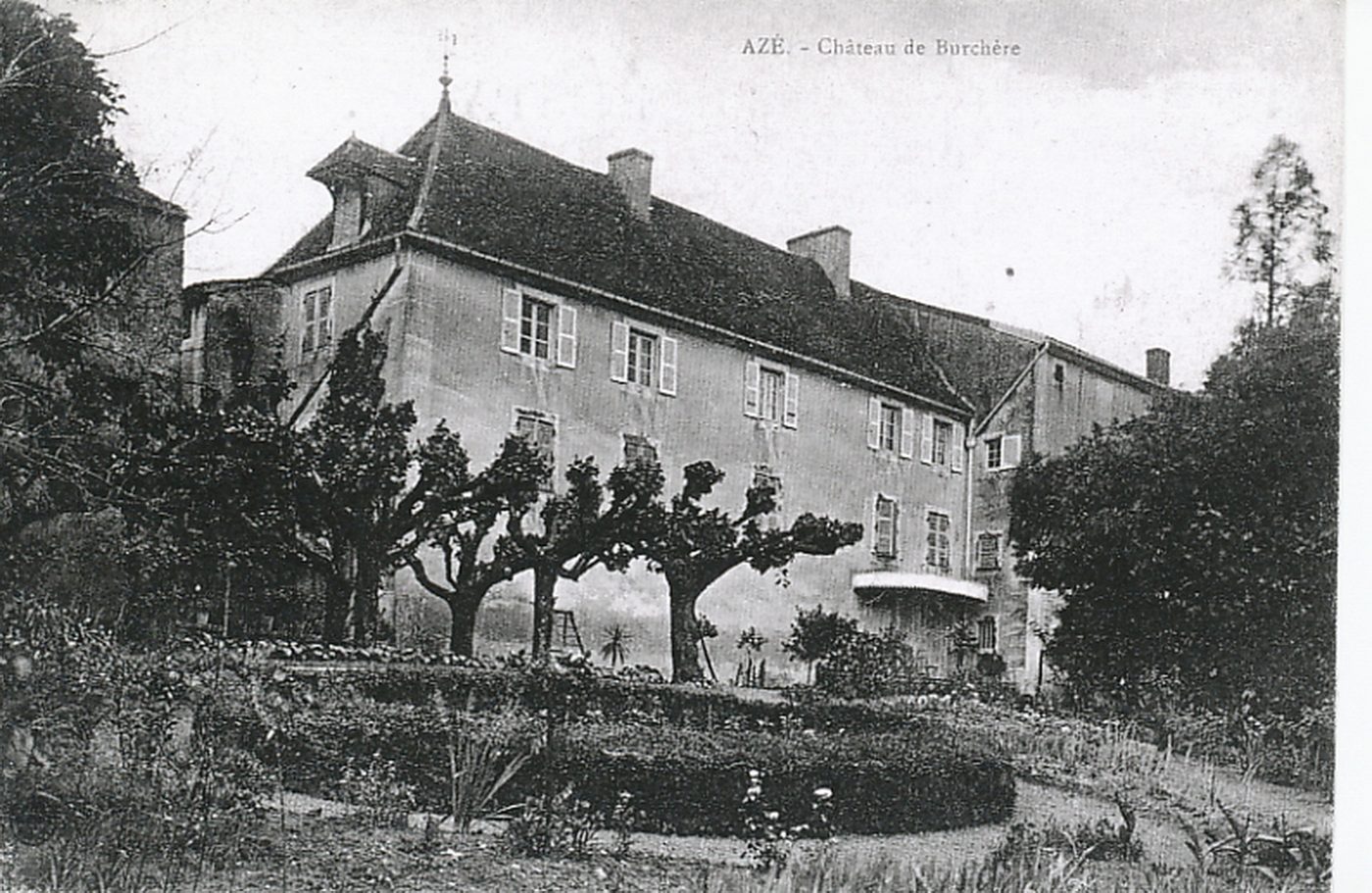 Azé. Château de Burchère.