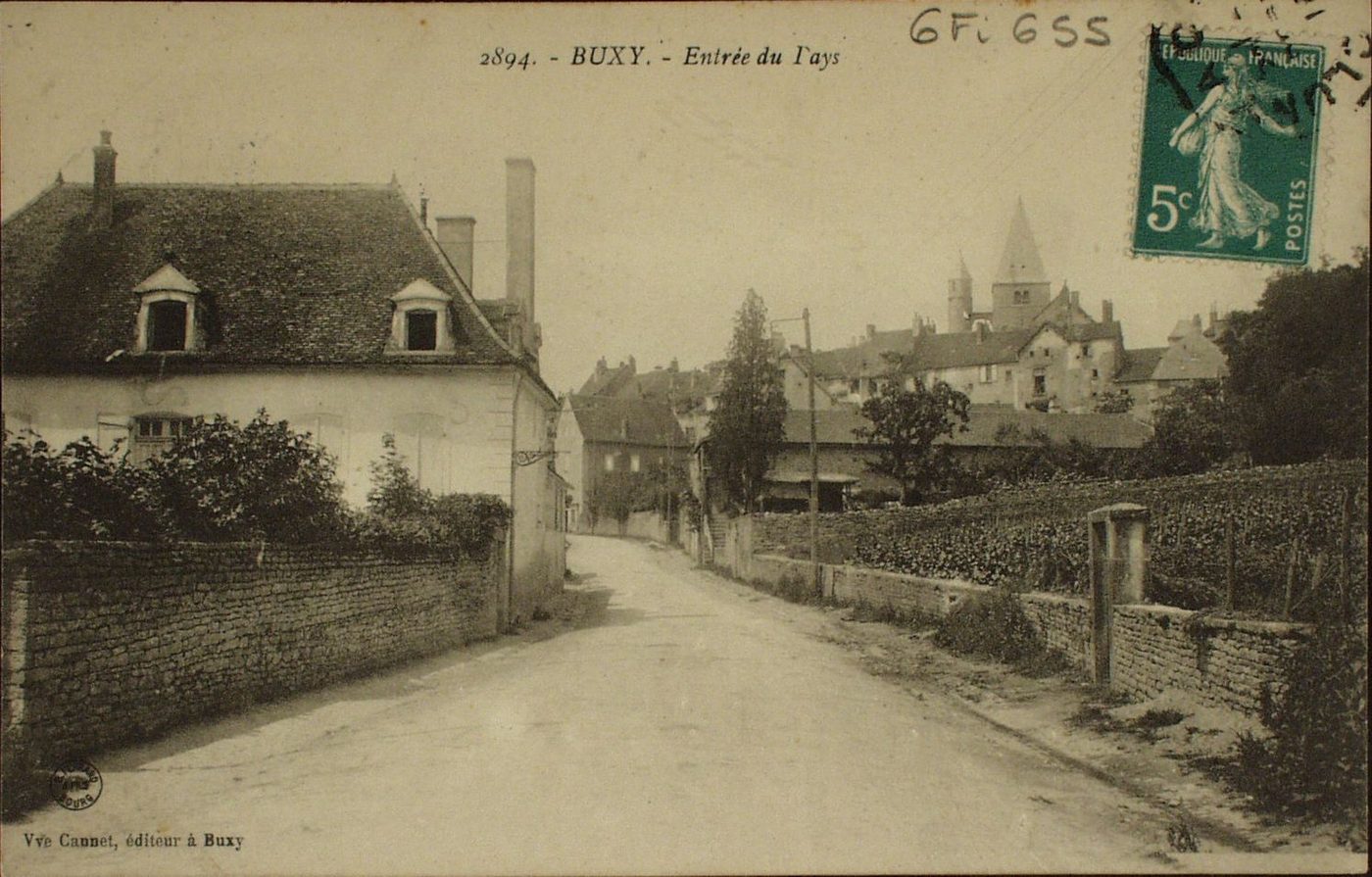 Buxy. Entrée du pays.