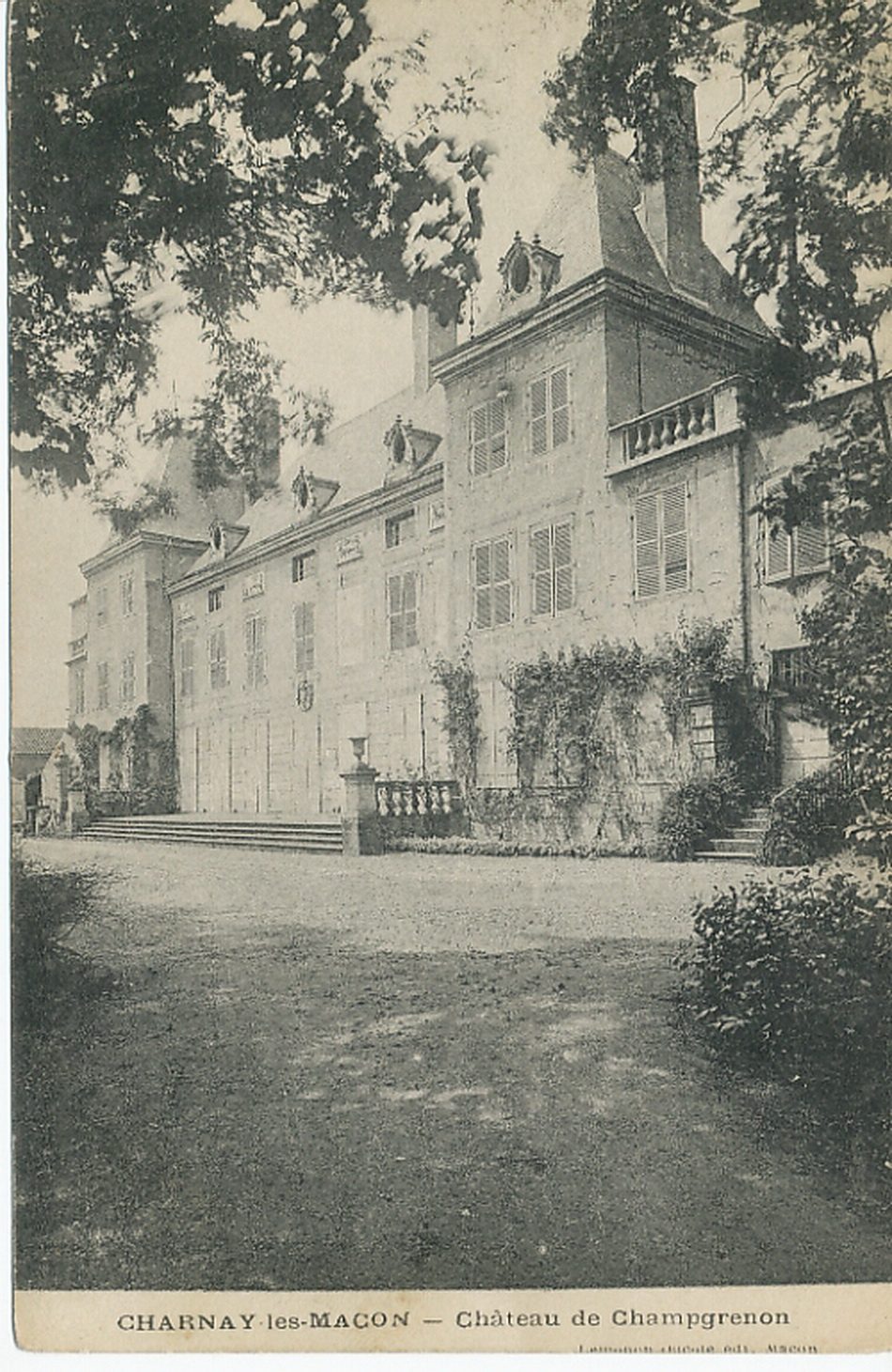 Charnay-lès-Mâcon. Château de Champgrenon.