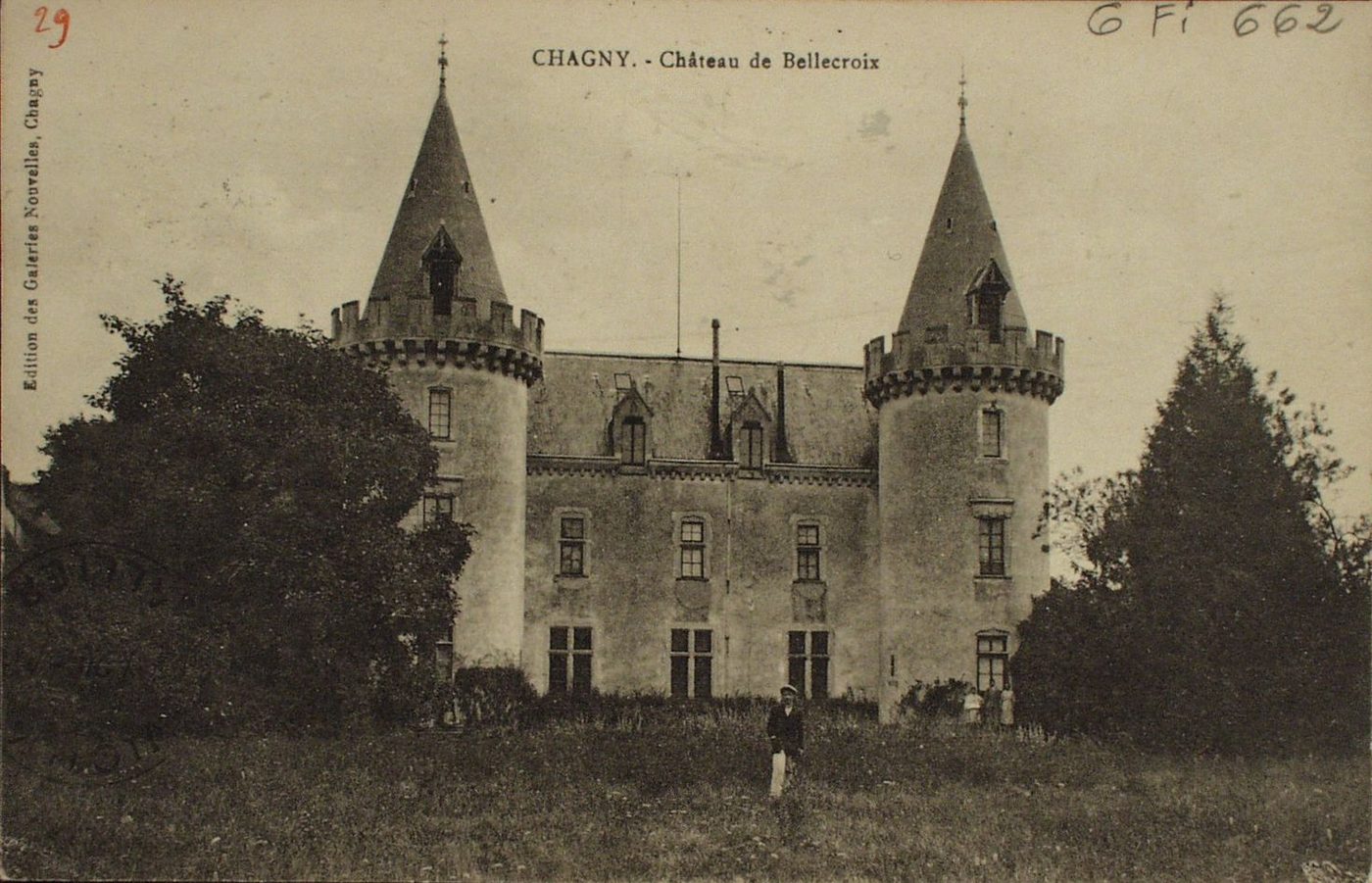 Chagny. Château de Bellecroix.