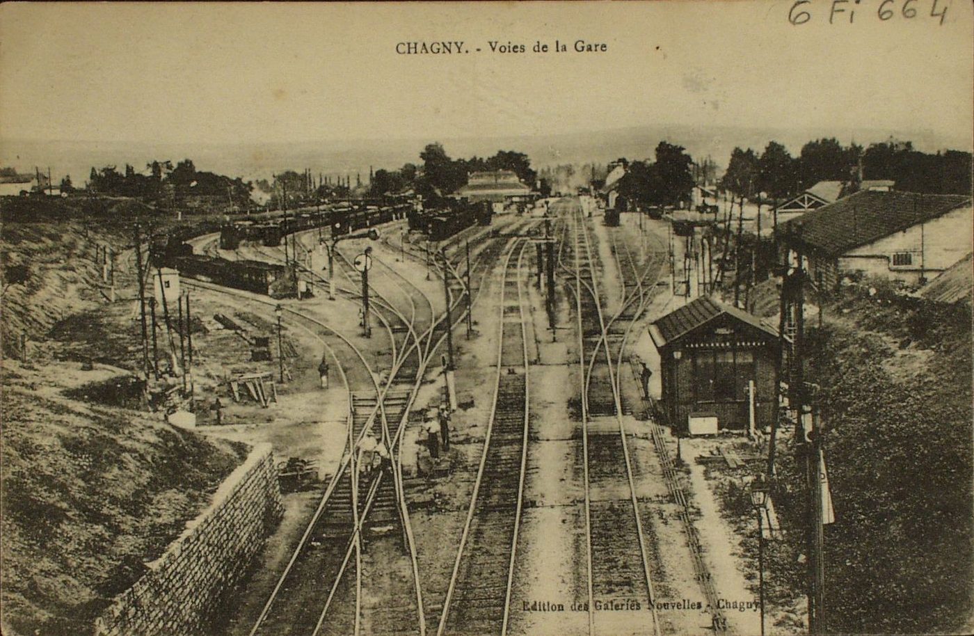 Chagny. Voies de la gare.