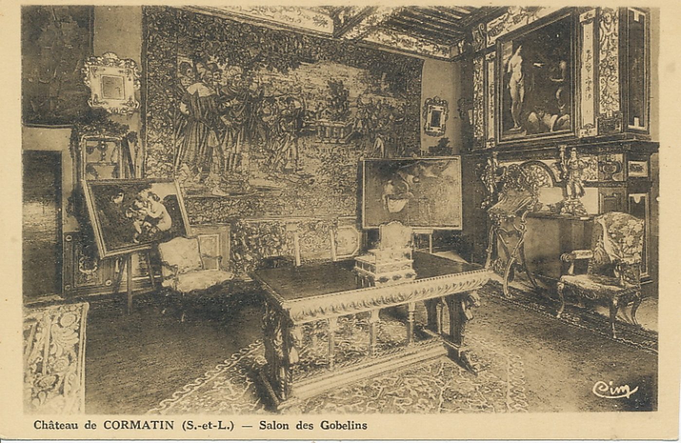 Château de Cormatin. Salon des Gobelins.
