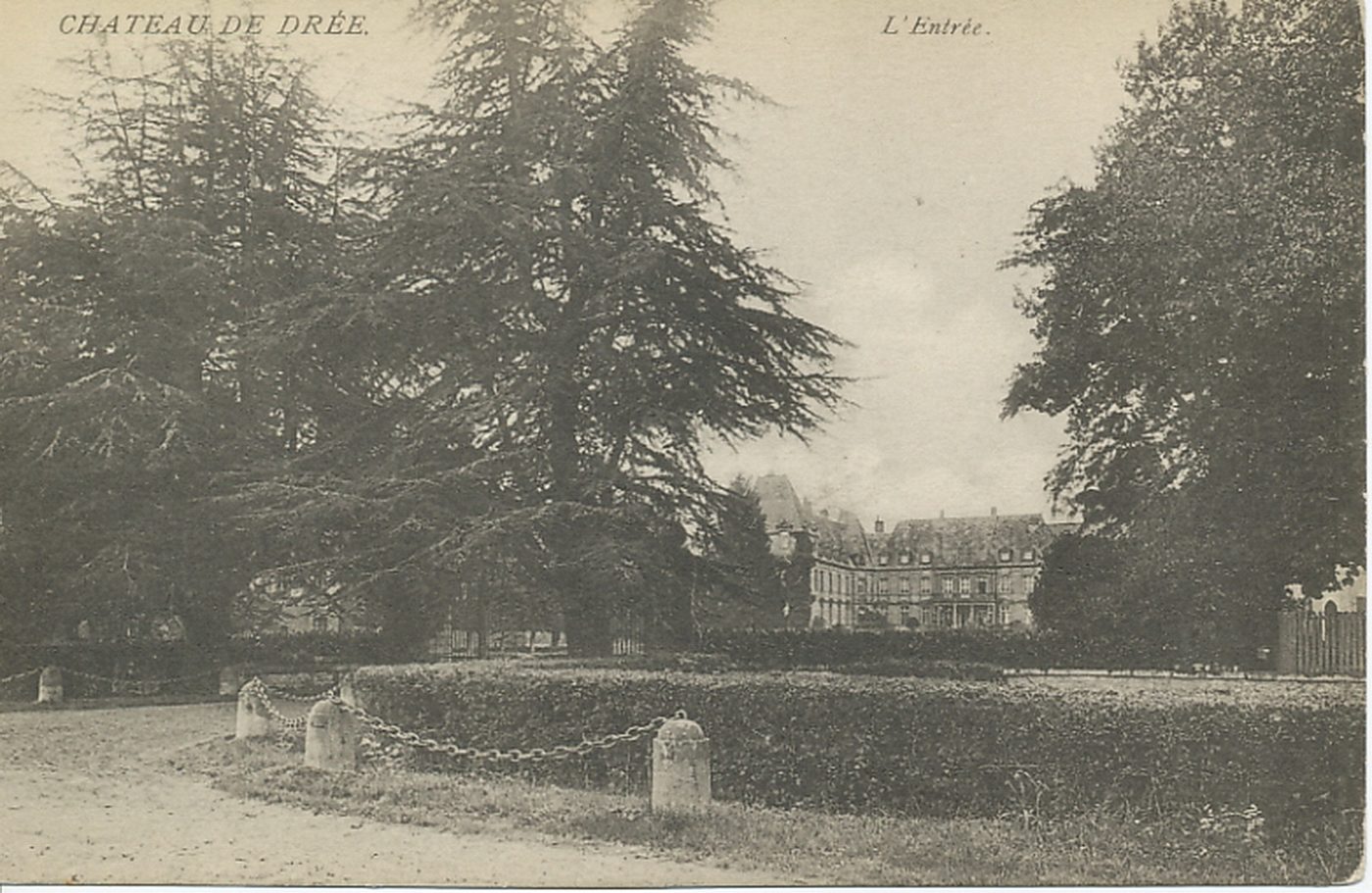 Château de Drée. L'entrée.