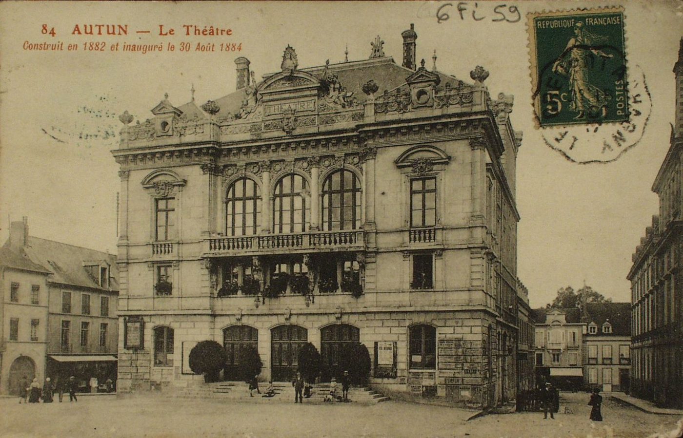 Autun. Le théâtre. Construit en 1882 et inauguré le 30 août 1884.