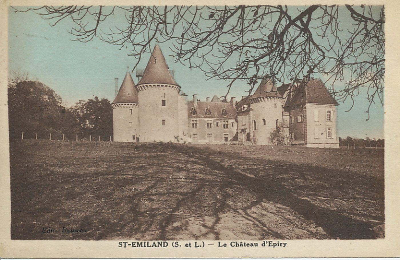 Saint-Emiland. Le château d'Epiry.
