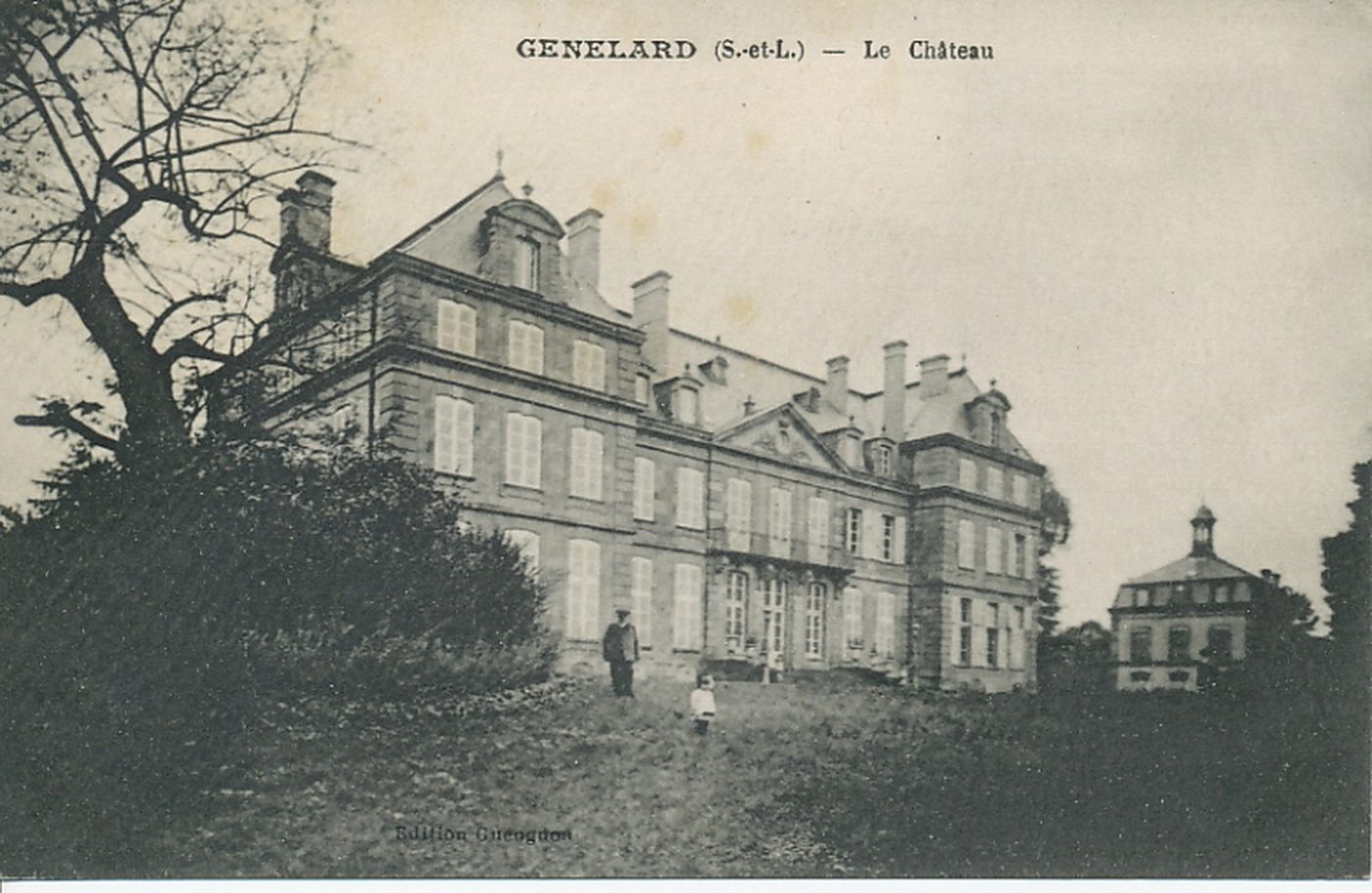 Génelard. Le château.