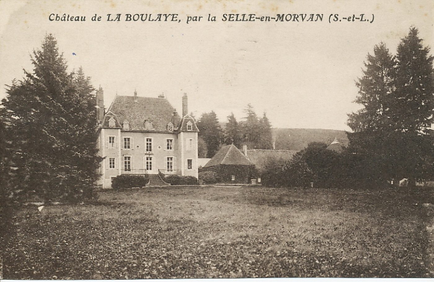 Château de la Boulaye, par la Selle-en-Morvan.