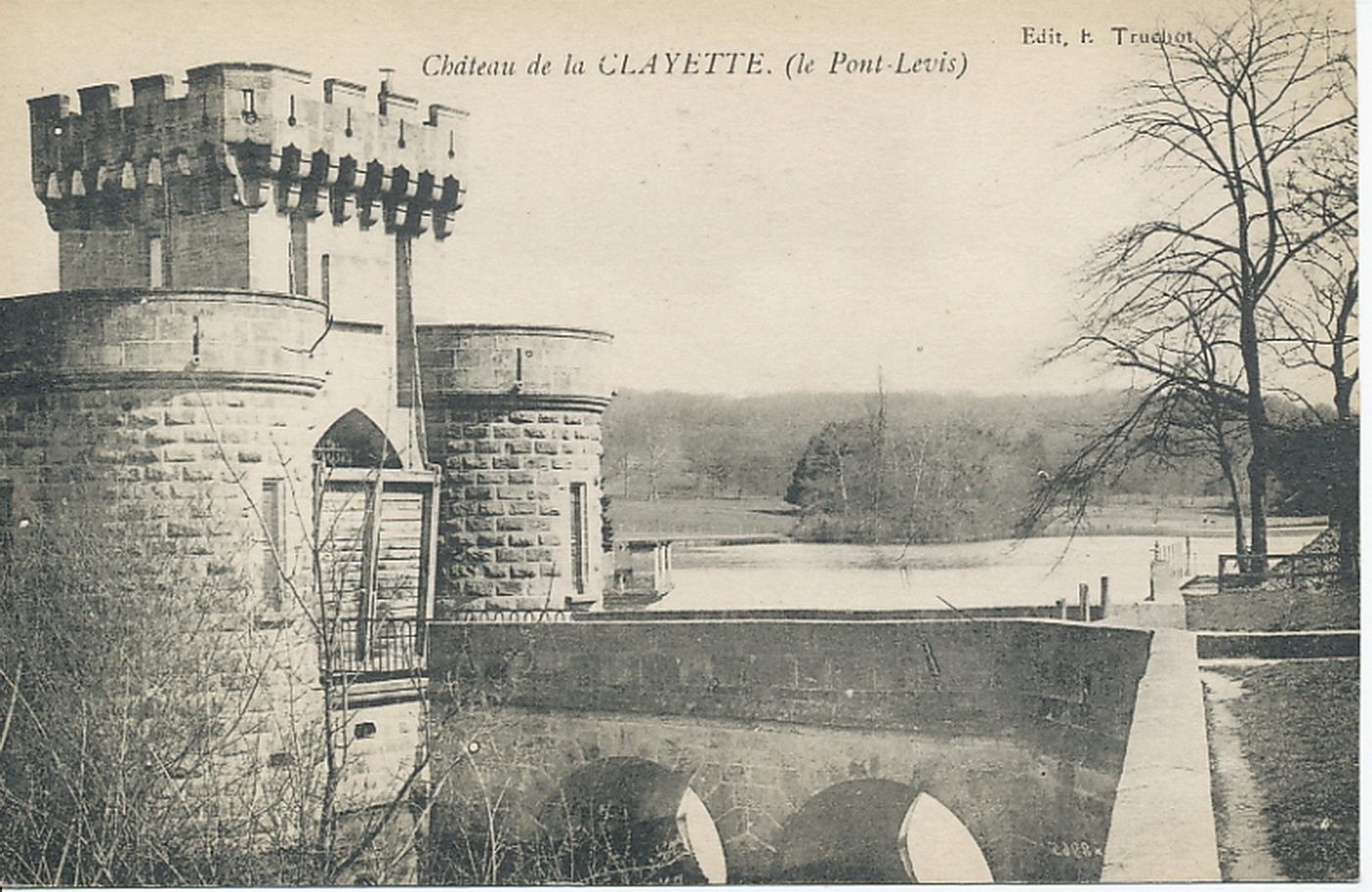 Château de la Clayette (le pont-levis).