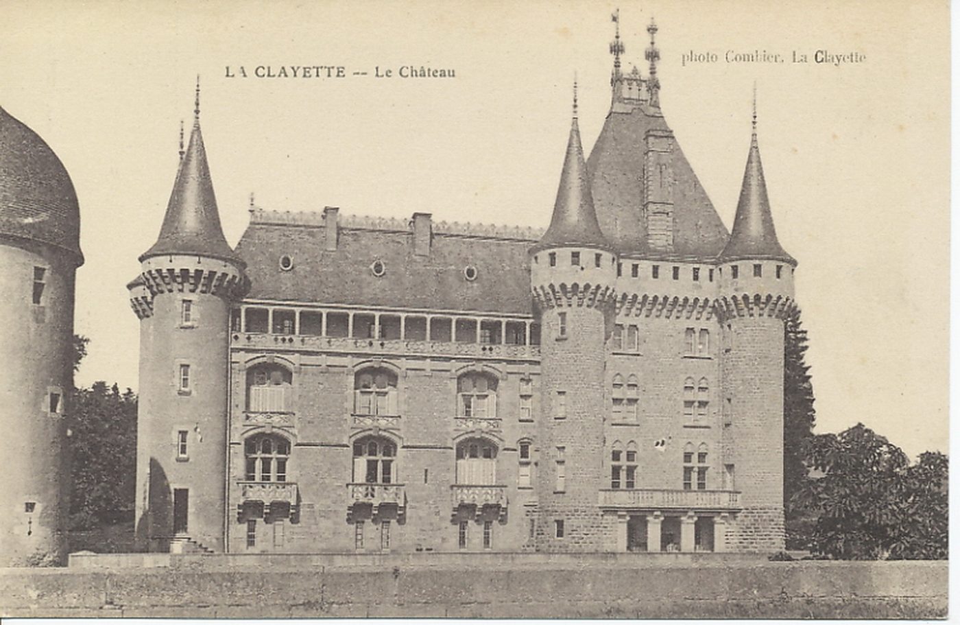 La Clayette. Le château.