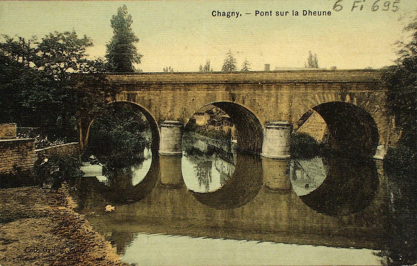 Chagny. Pont sur la Dheune.