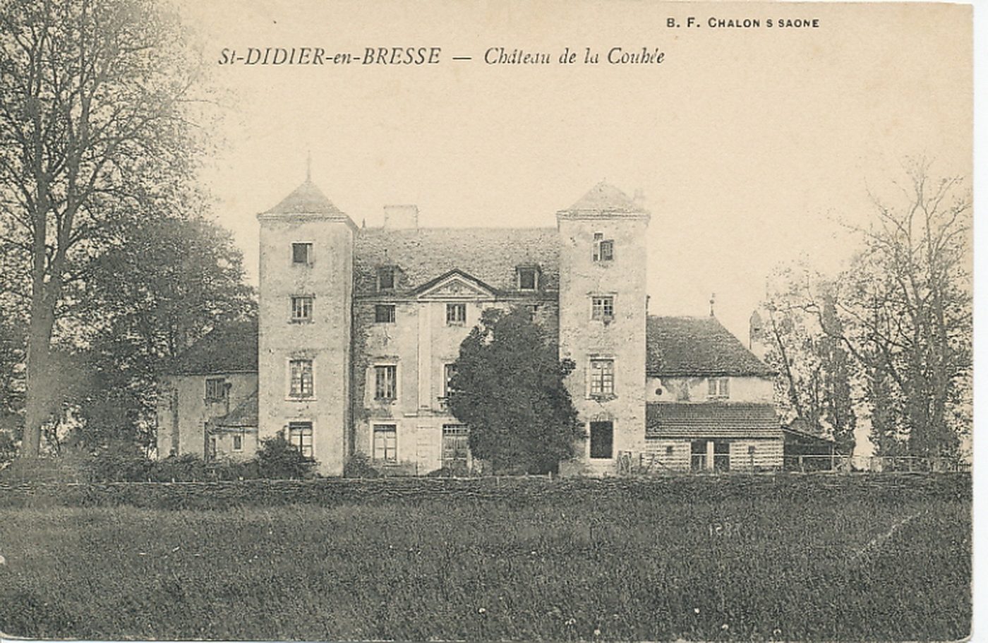 Saint-Didier-en-Bresse. Château de la Couhée.