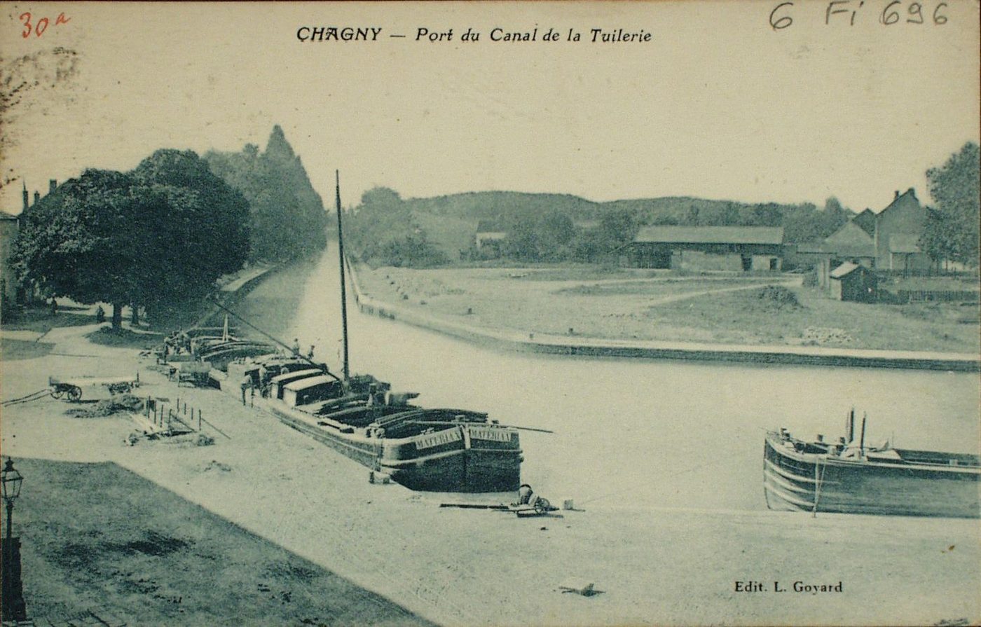 Chagny. Port du canal de la Tuilerie.