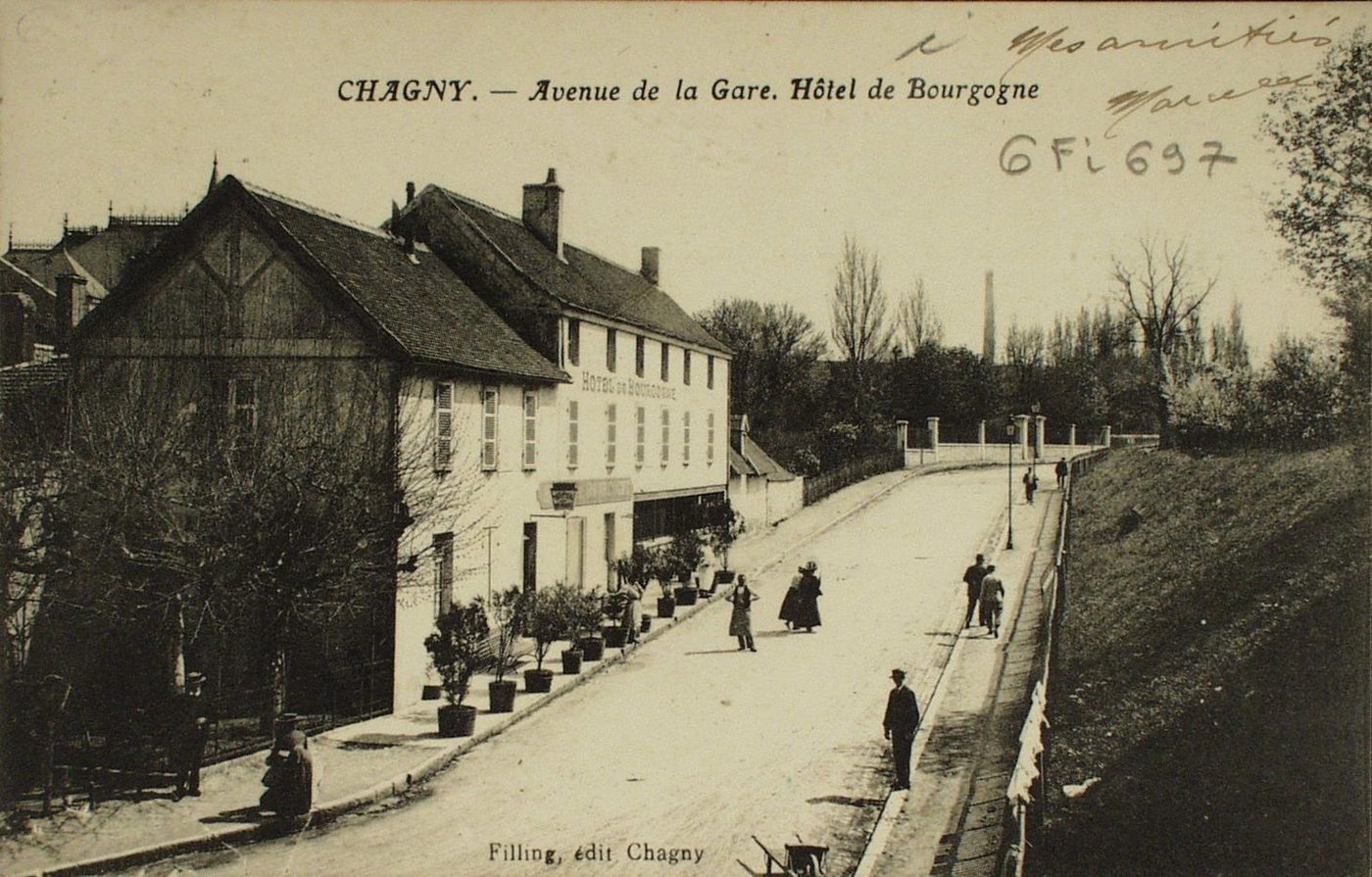 Chagny. Avenue de la Gare. Hôtel de Bourgogne.