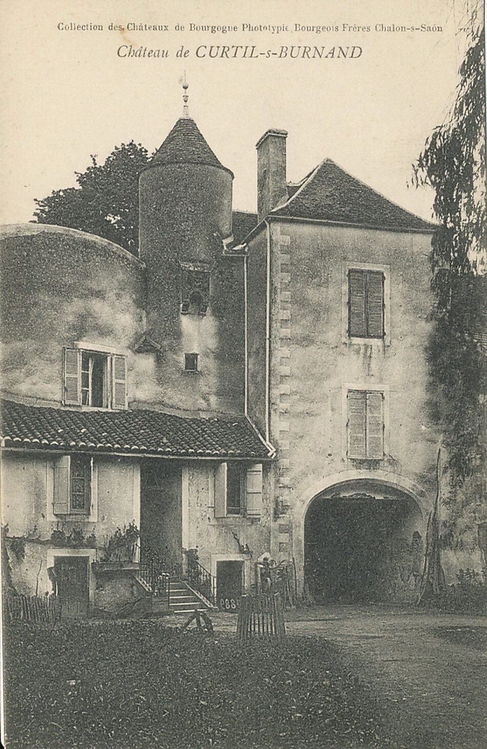 Château de Curtil-sous-Burnand.
