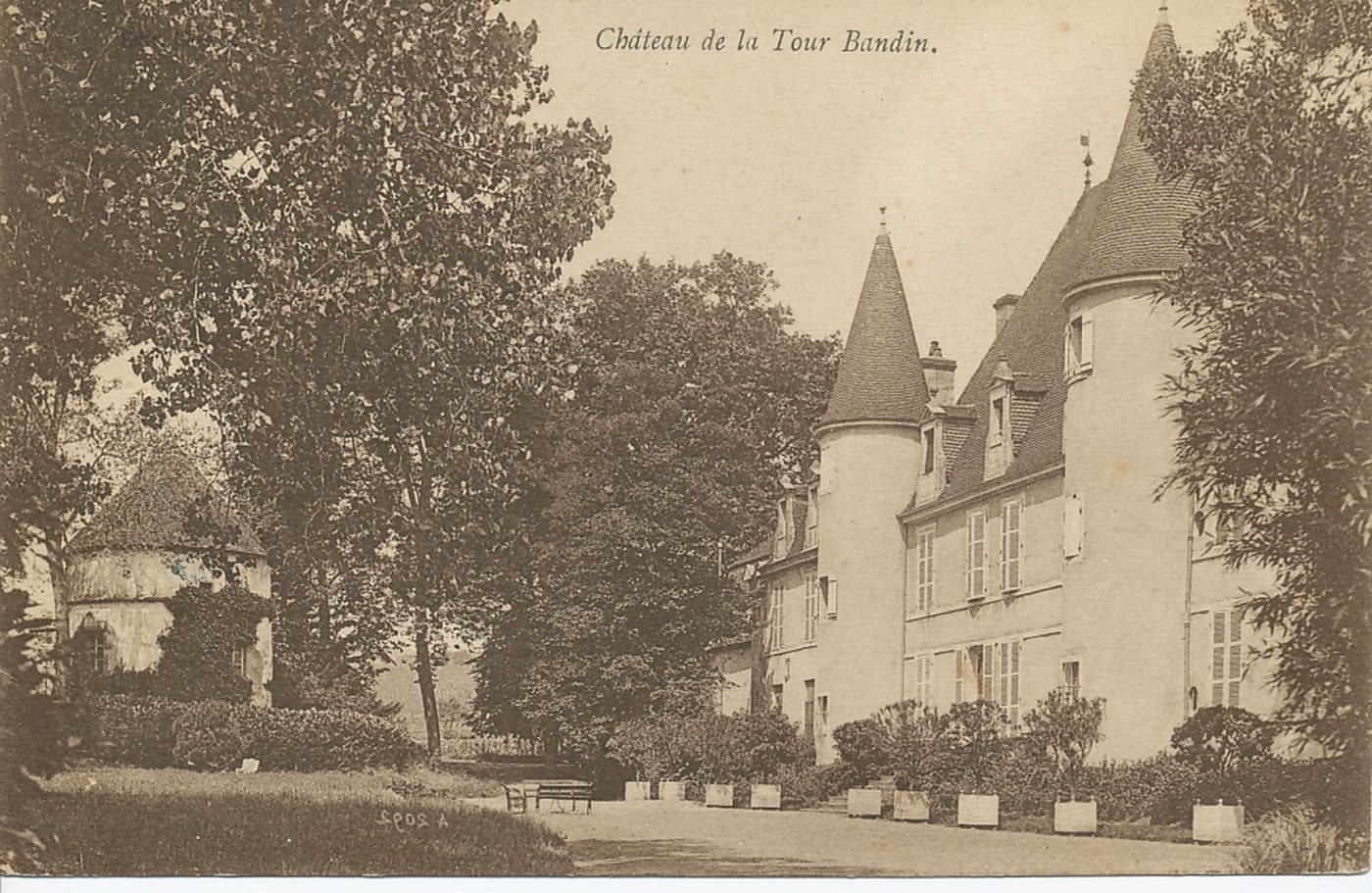 Château de la tour Bondin.