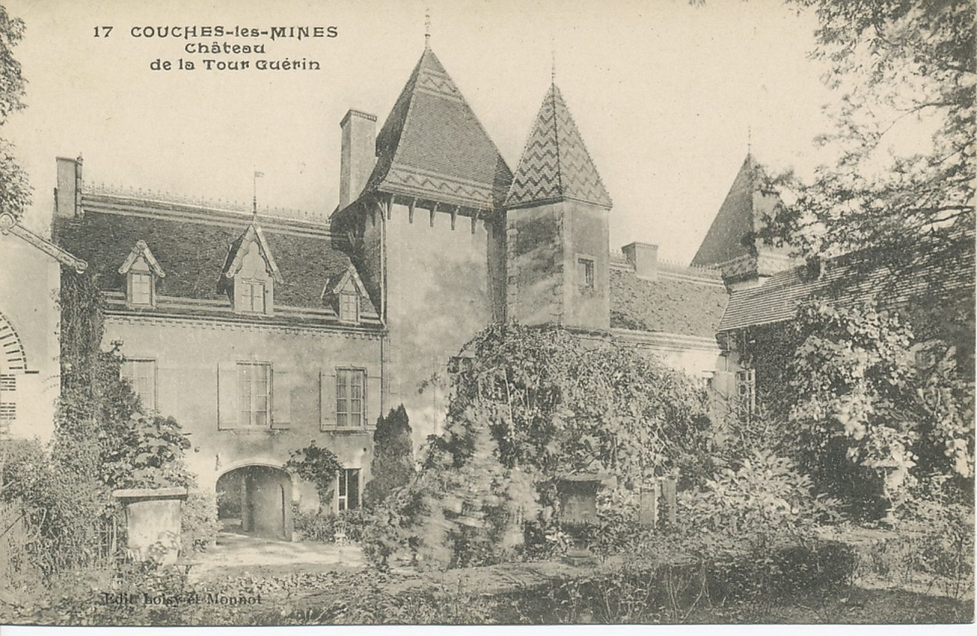 Couches-les-Mines. Château de la Tour Guérin.