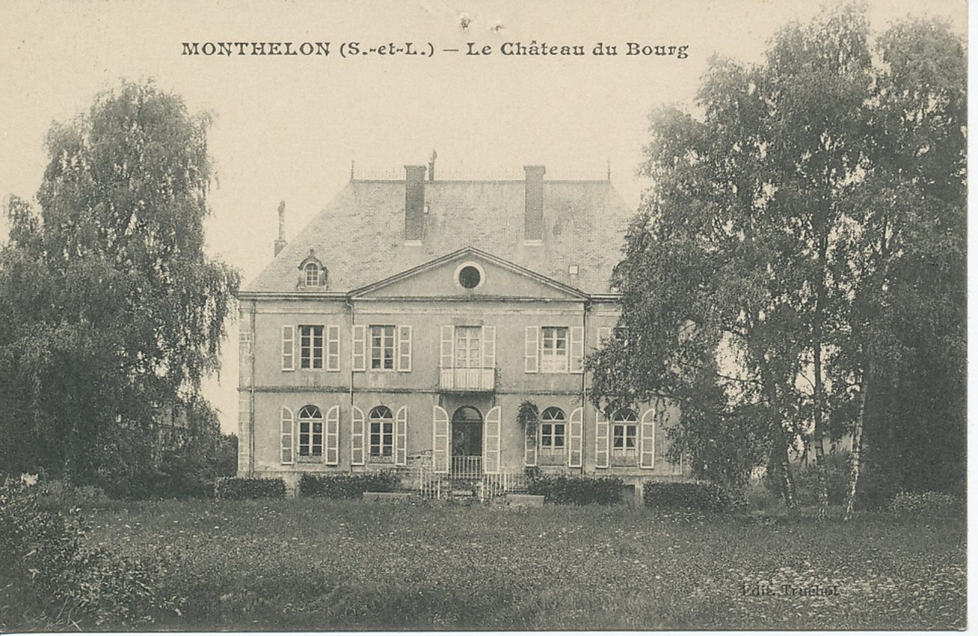 Monthelon. Le château du Bourg.
