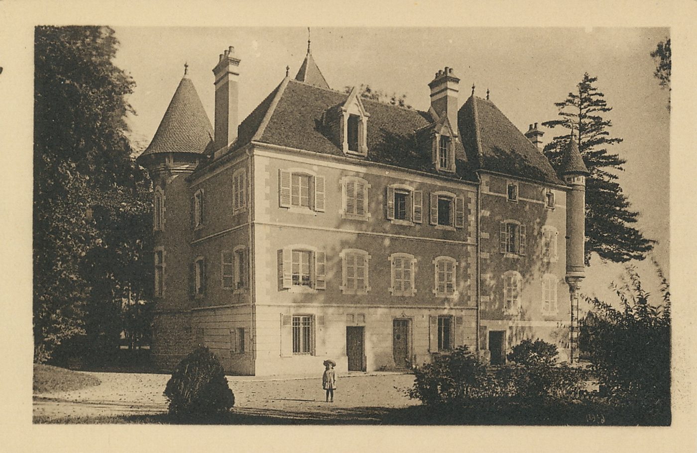 Château du Mauny par Saint-Désert.