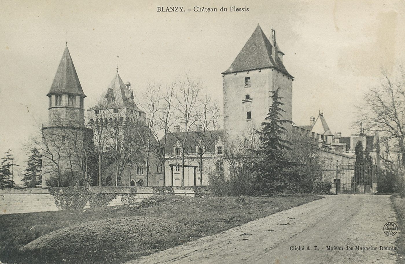 Blanzy. Château du Plessis.