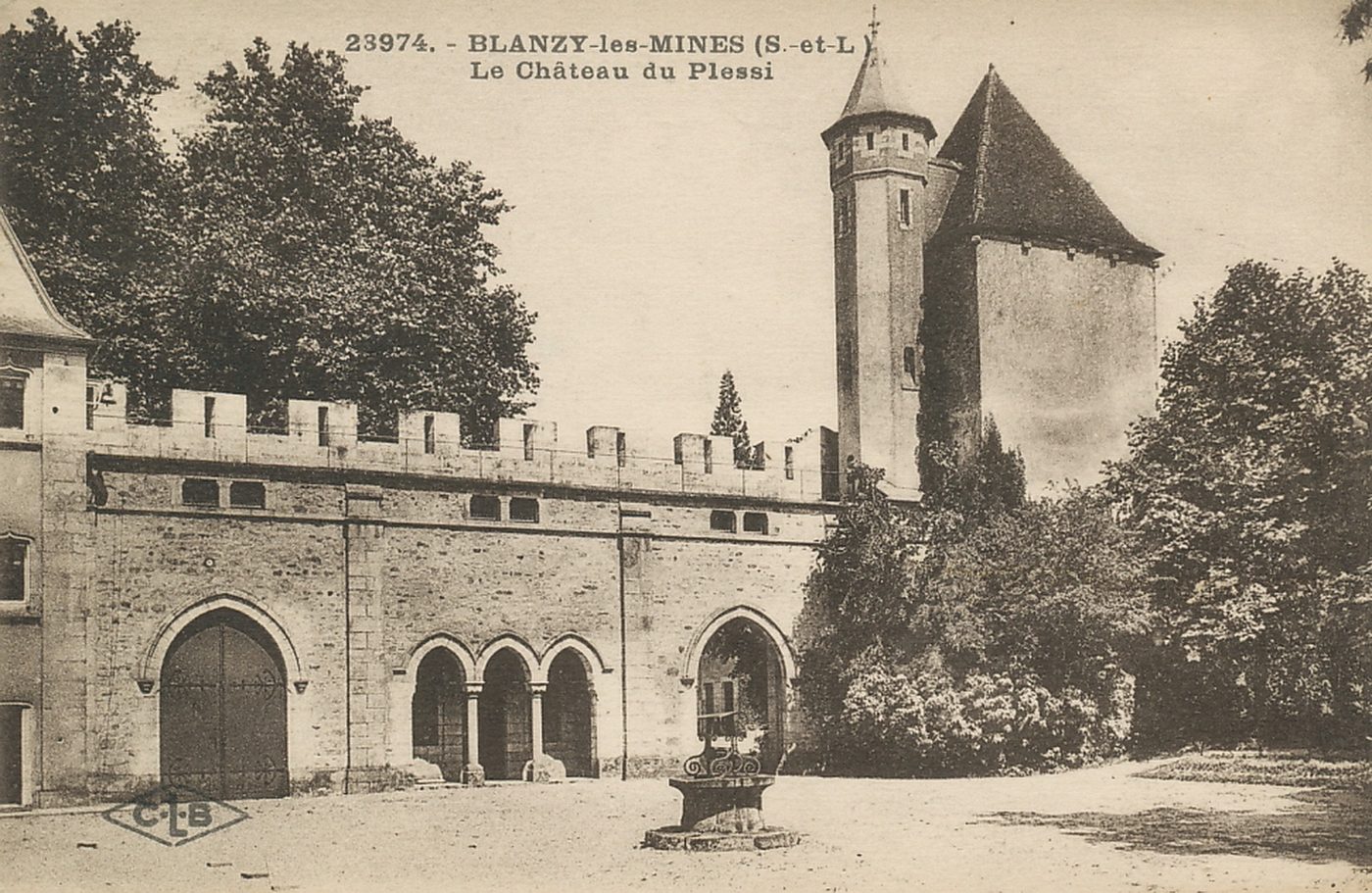 Blanzy-les-Mines. Le château du Plessis.