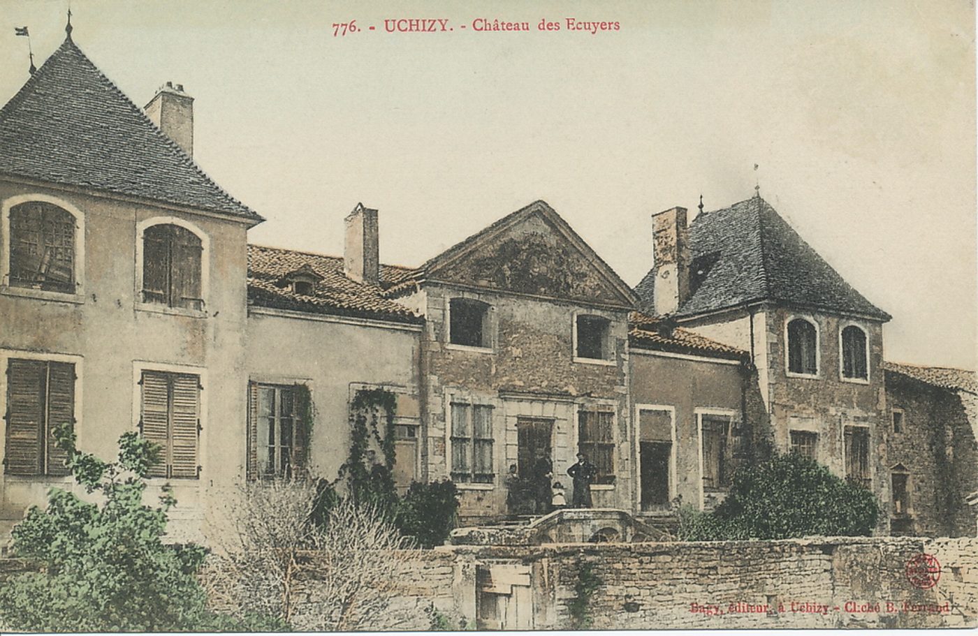 Uchizy. Château des Ecuyers.