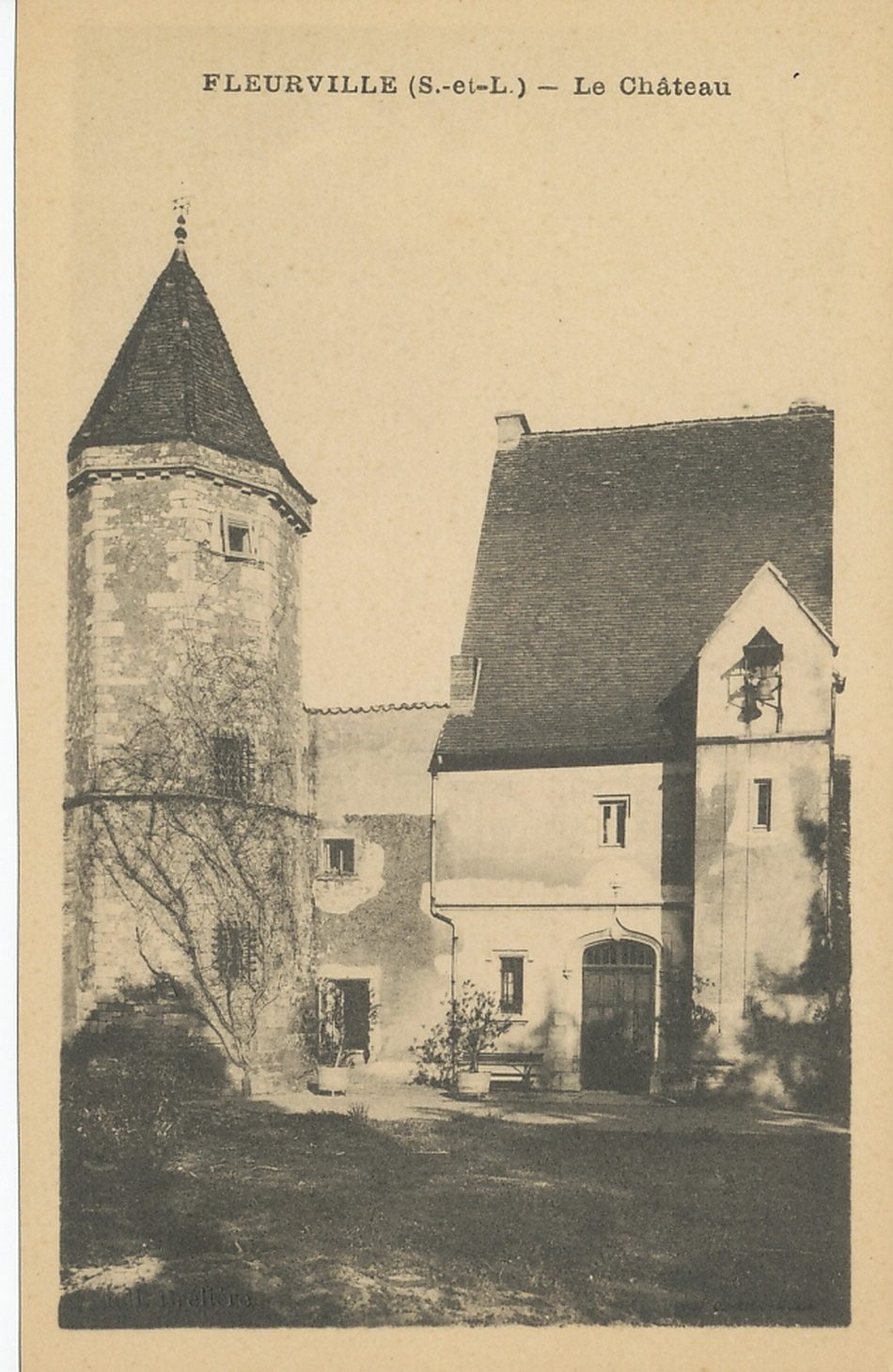 Fleurville. Le château.