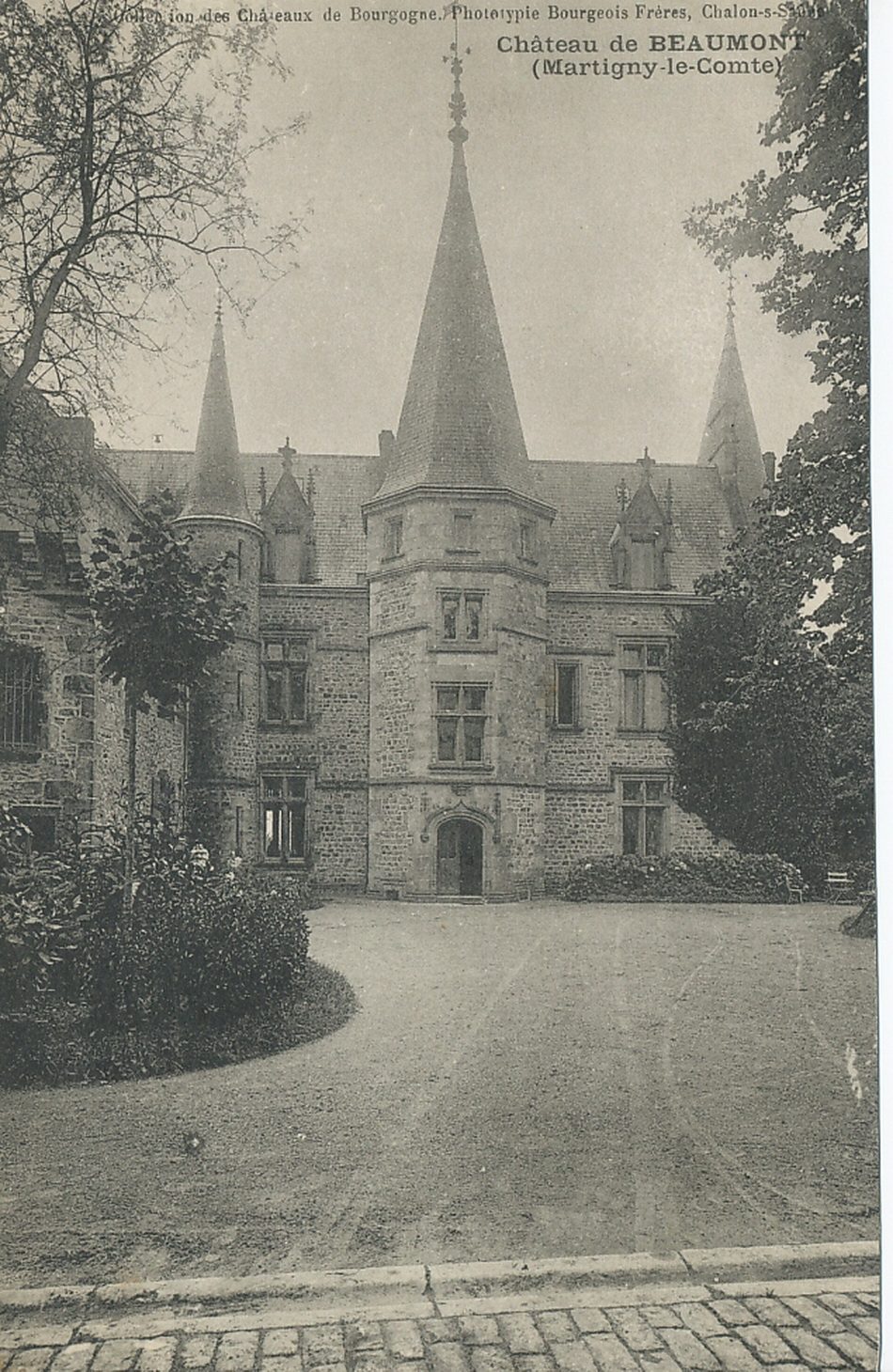 Château de Beaumont. (Martigny-le-Comte).