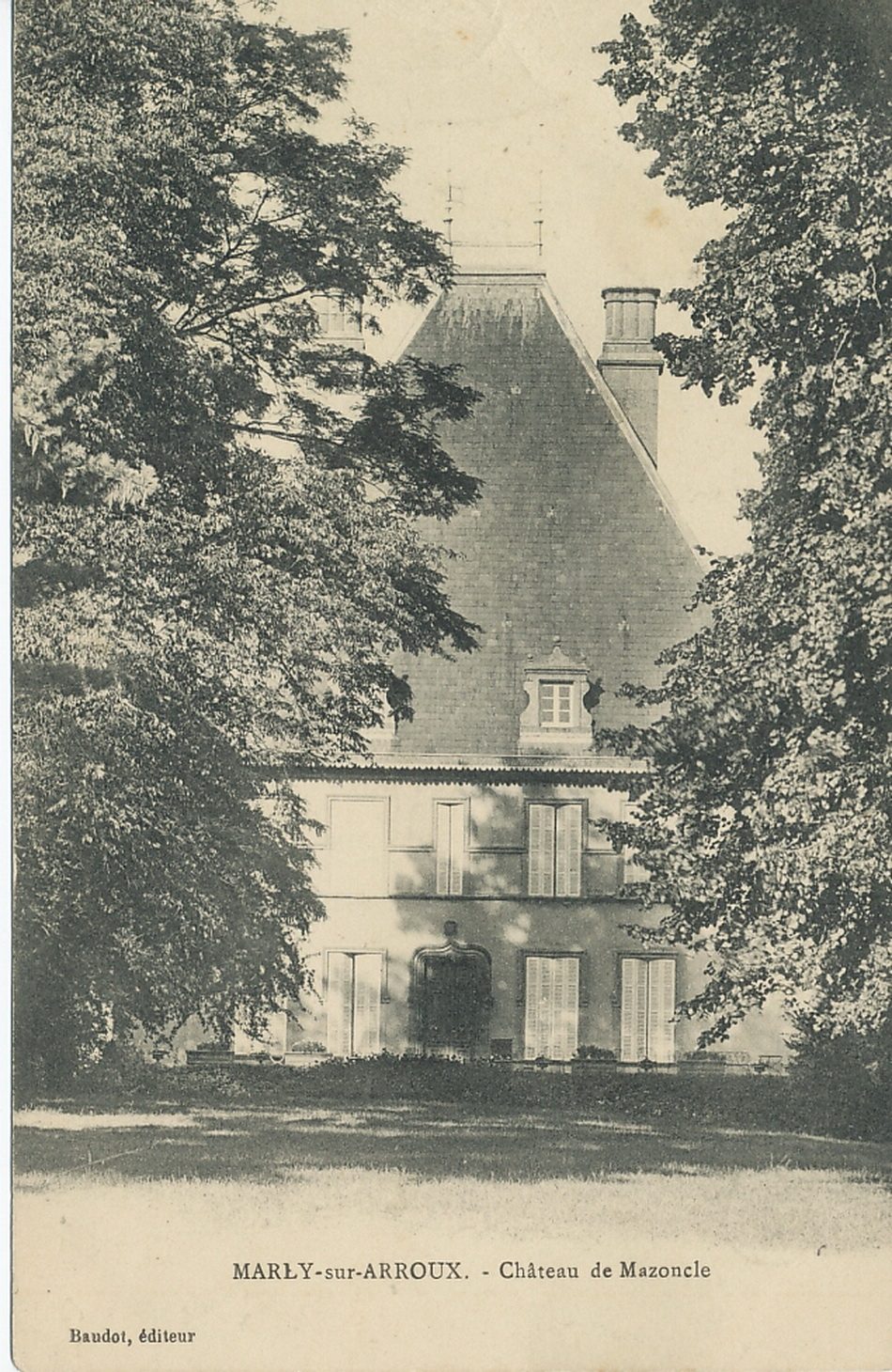 Marly-sur-Arroux. Château de Mazoncle.