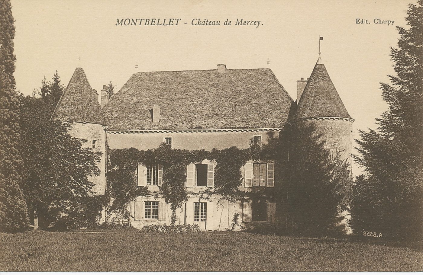 Montbellet. Château de Mercey.