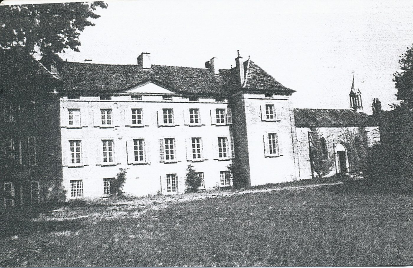 Le château de Mimande sis à Chaudenay (Saône-et-Loire). Proche de Chagny et de Beaune.
