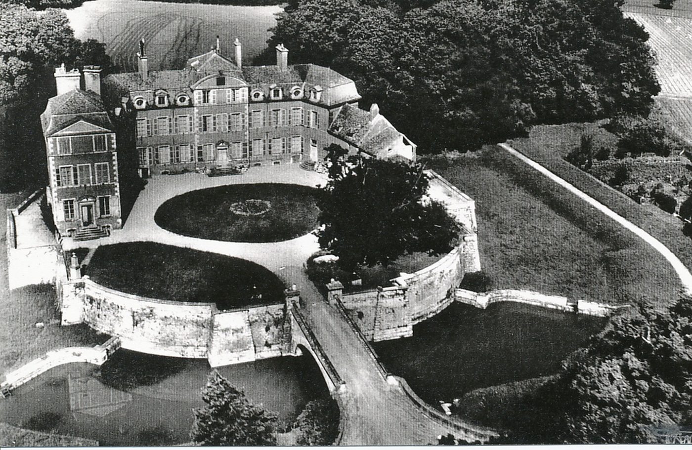 Château de Montcoy.