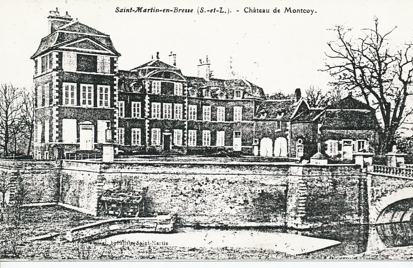 Saint-Martin-en-Bresse. Château de Montcoy.