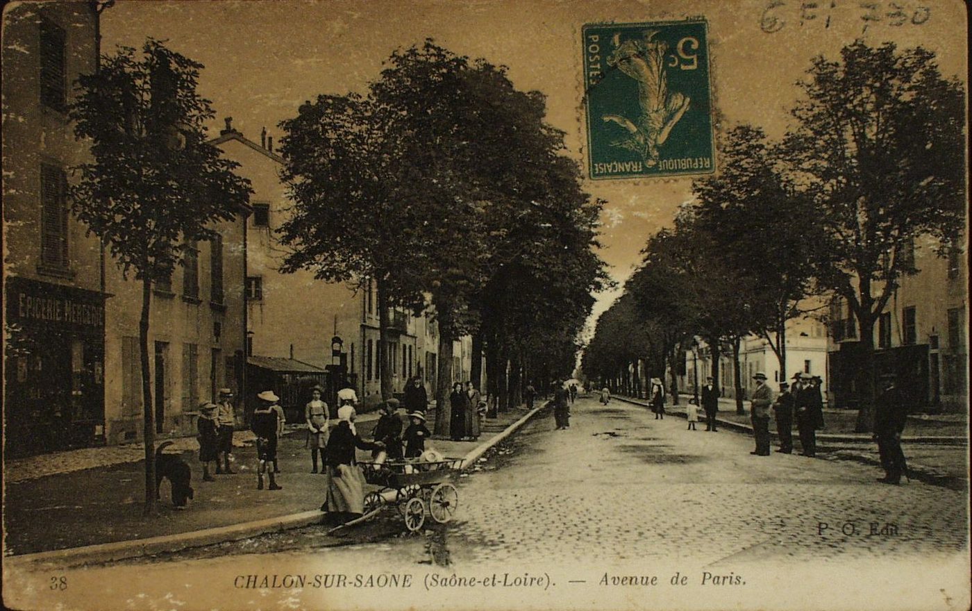Chalon-sur-Saône. Avenue de Paris.