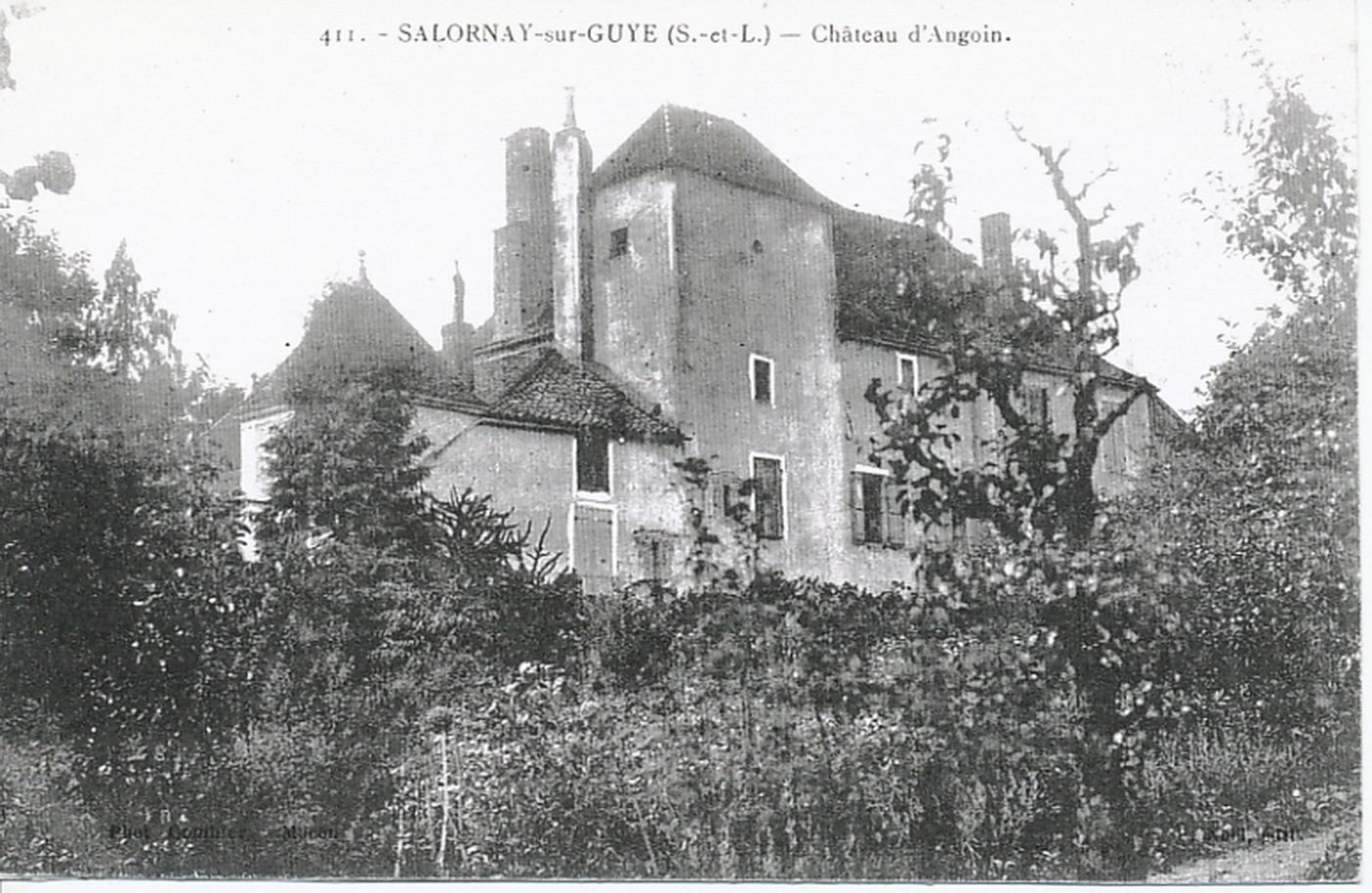 Salornay-sur-Guye. Château d'Angoin.