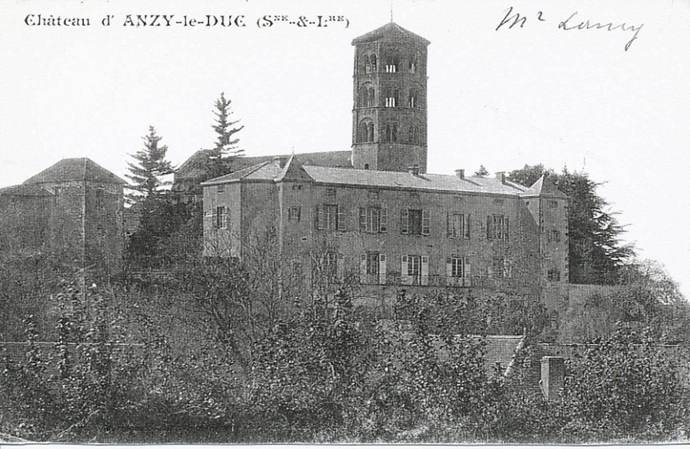 Château d'Anzy-le-Duc.